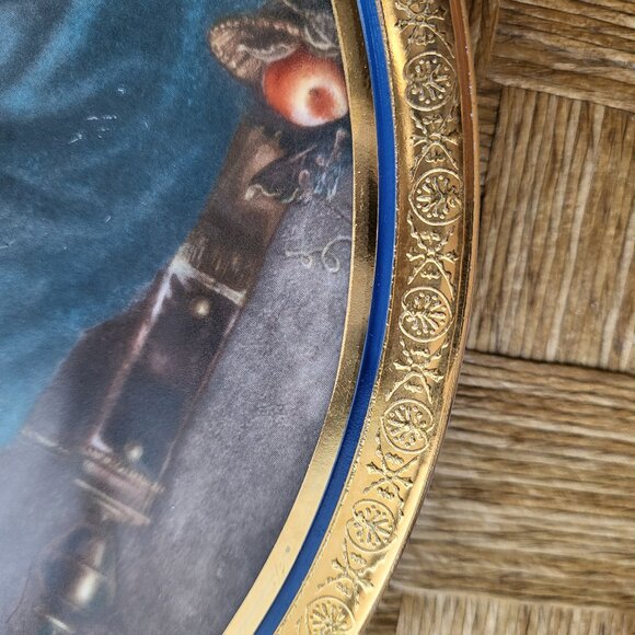 Madonna of the Grapes Porcelain China Collector's Plate by Woodmere China - Picture 5 of 7